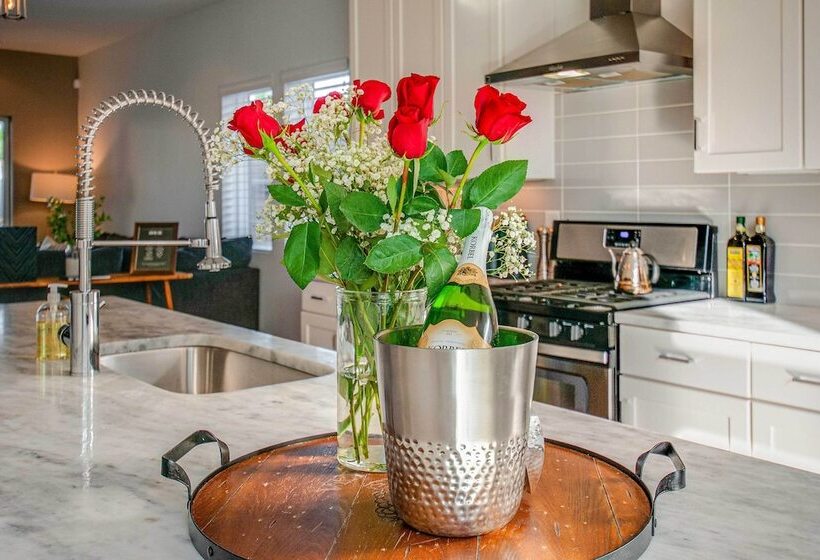 Nashville Home W/ Rooftop Deck < 2 Mi To Dtwn