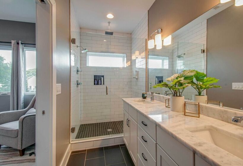 Nashville Home W/ Rooftop Deck < 2 Mi To Dtwn