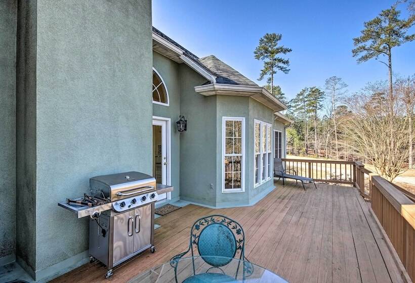 Luxe Lake House W/ Pool & Dock On Deep Water Cove!