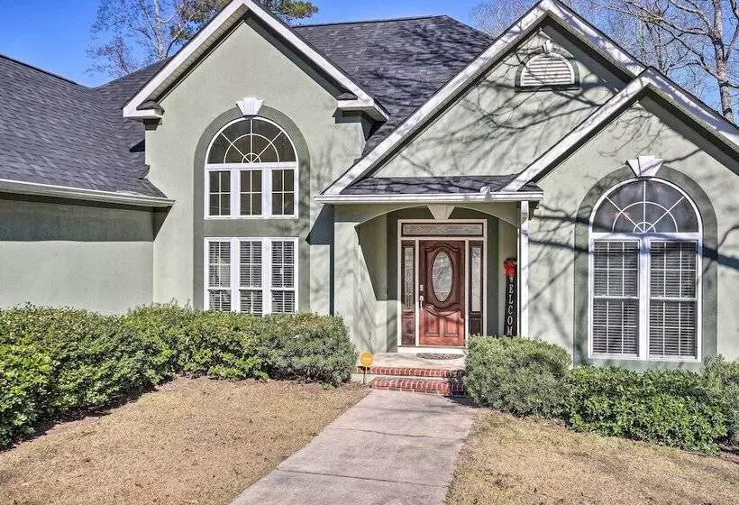 Luxe Lake House W/ Pool & Dock On Deep Water Cove!