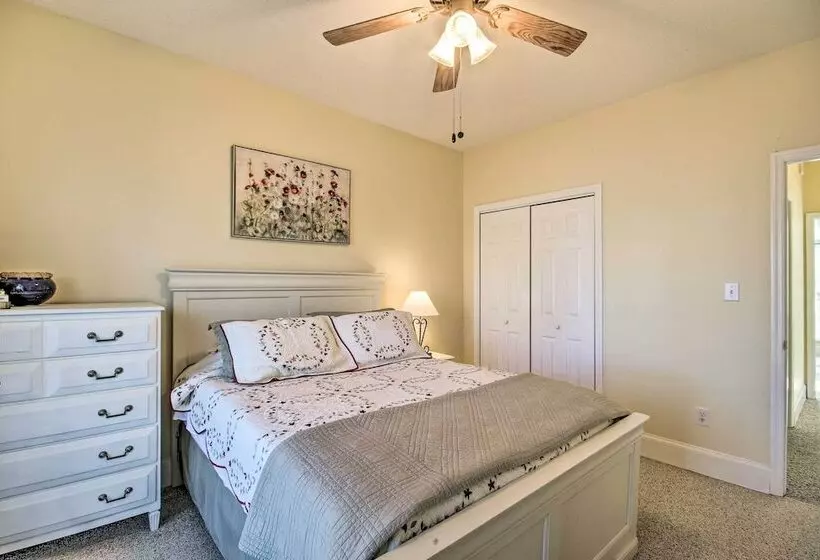 Luxe Lake House W/ Pool & Dock On Deep Water Cove!