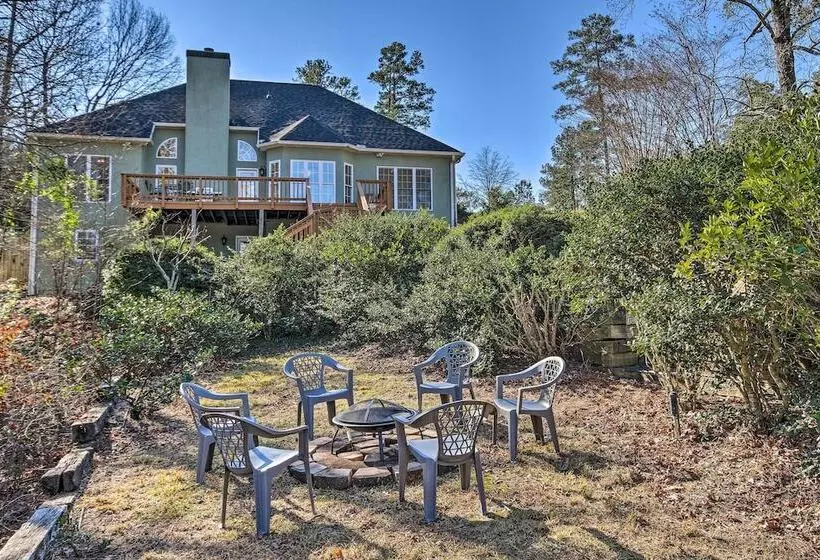 Luxe Lake House W/ Pool & Dock On Deep Water Cove!