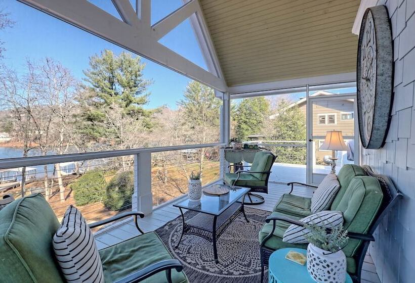 Luxury Lakefront Hiawassee Cottage W/ Boat Dock!