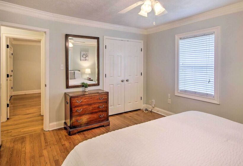 Modern Jackson Home W/ Yard ~ 8 Mi To Dtwn!