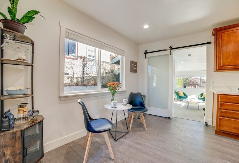 Modern Reno Home W/ Mountain View: Near Downtown!