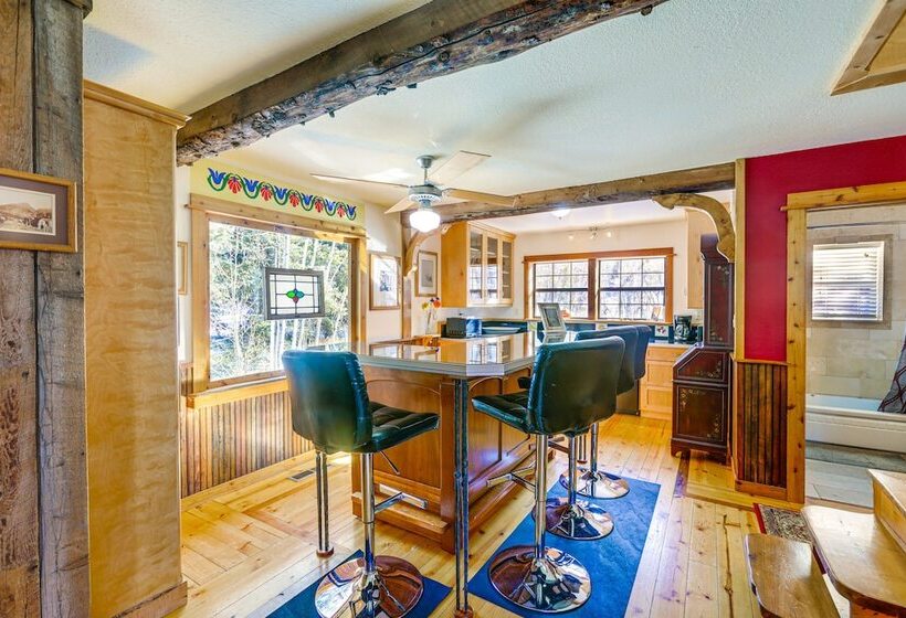 Mountain Chalet Getaway: Steps To Crystal River!