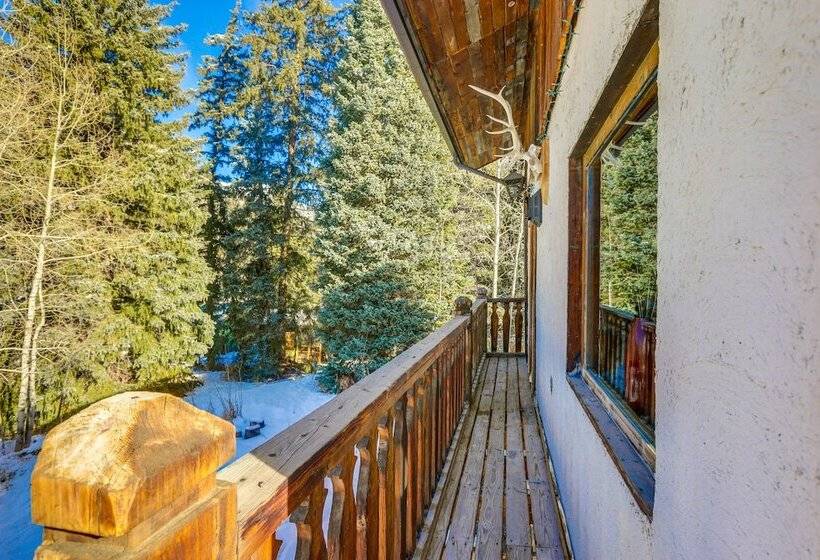 Mountain Chalet Getaway: Steps To Crystal River!