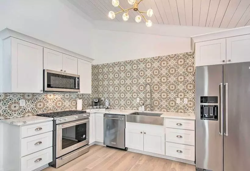 Peaceful Smyrna Home W/ Wood Burning Fire Pit