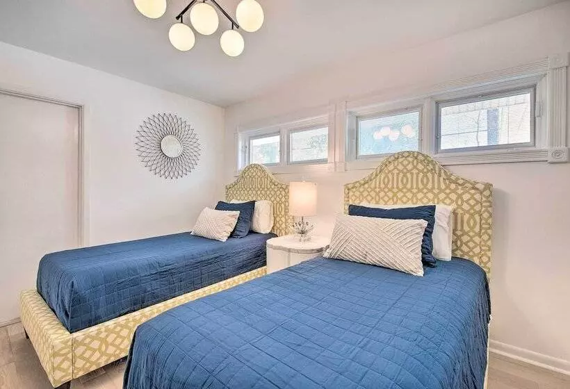 Peaceful Smyrna Home W/ Wood Burning Fire Pit