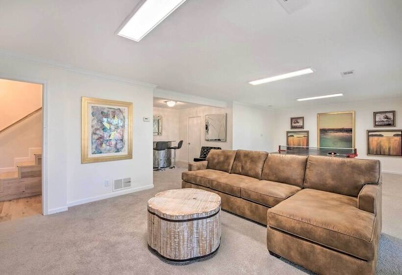 Peaceful Smyrna Home W/ Wood Burning Fire Pit