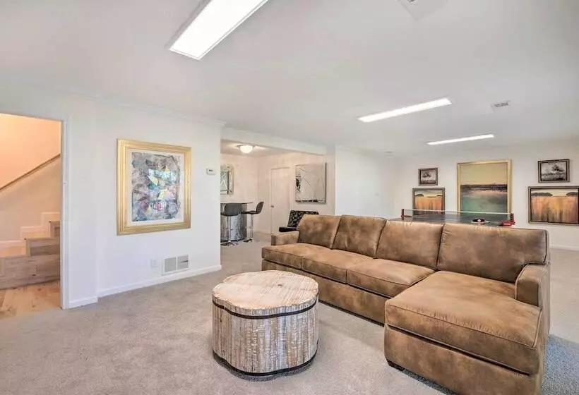 Peaceful Smyrna Home W/ Wood Burning Fire Pit