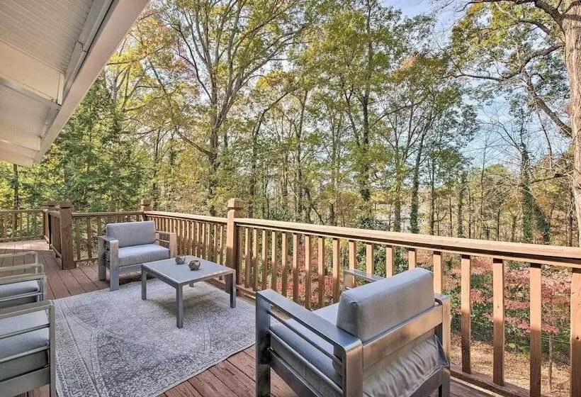 Peaceful Smyrna Home W/ Wood Burning Fire Pit