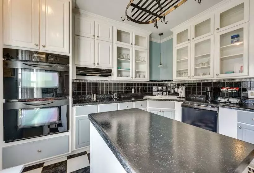 Pet Friendly Fort Valley Home W/ Private Pool