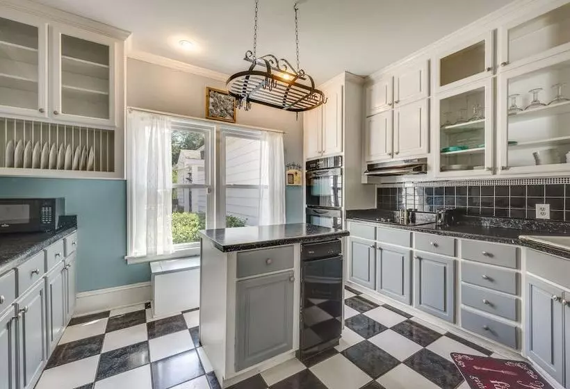 Pet Friendly Fort Valley Home W/ Private Pool