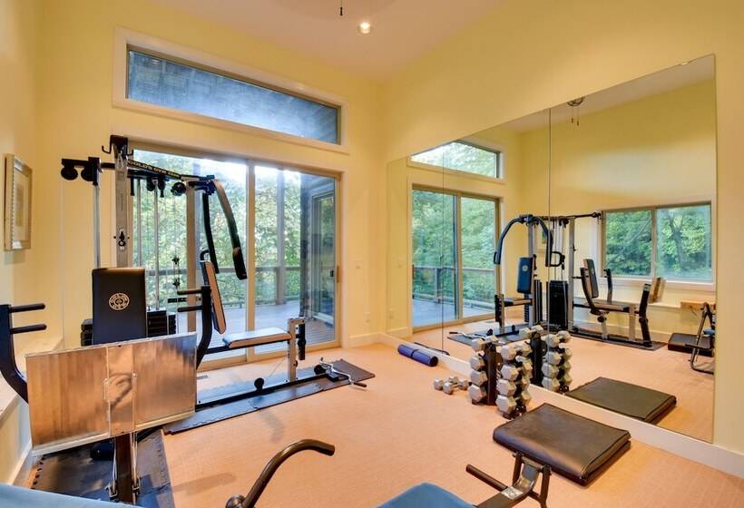 Pet Friendly Sky Valley House W/ Game Room & Views