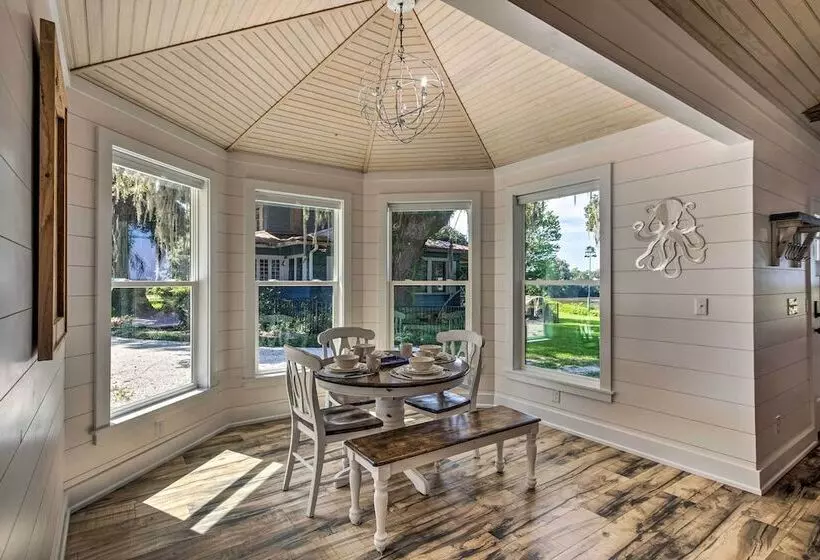 Riverfront Darien Cottage W/ Private Dock!