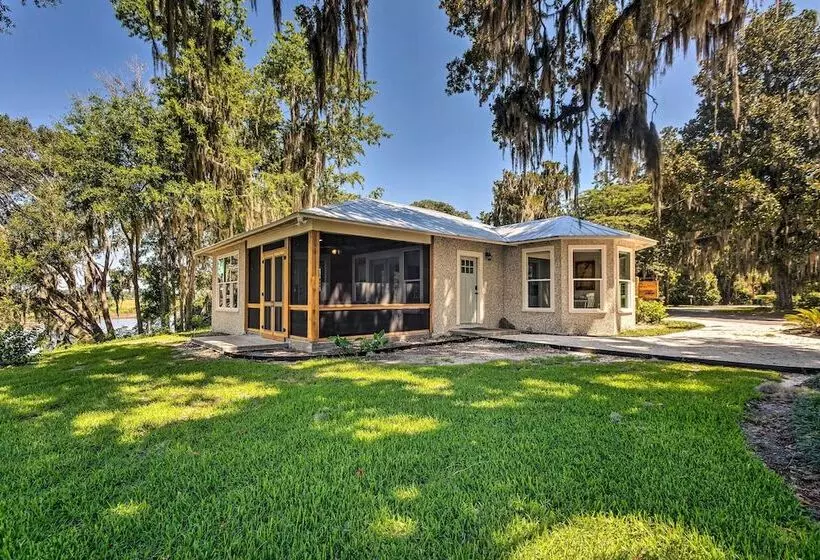 Riverfront Darien Cottage W/ Private Dock!