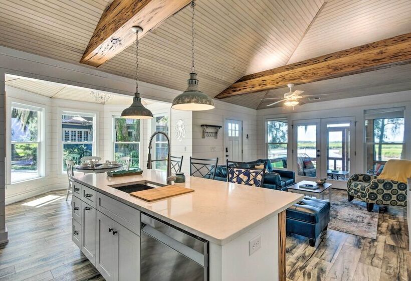 Riverfront Darien Cottage W/ Private Dock!