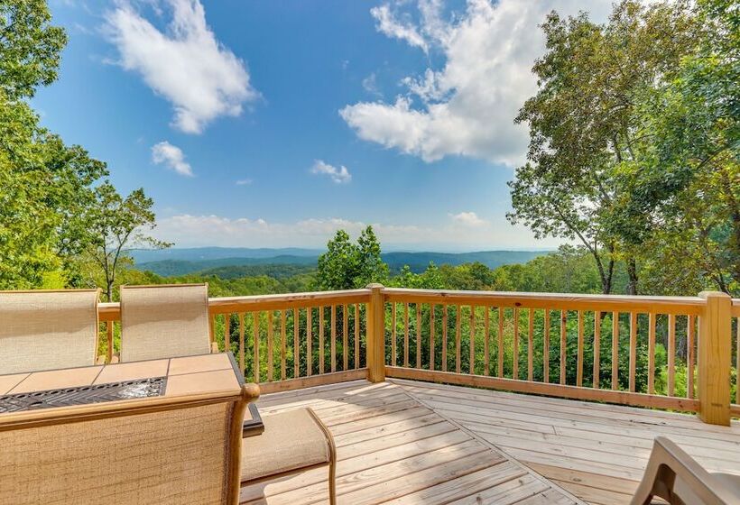 Scenic Talking Rock Creek Resort Home W/ Hot Tub