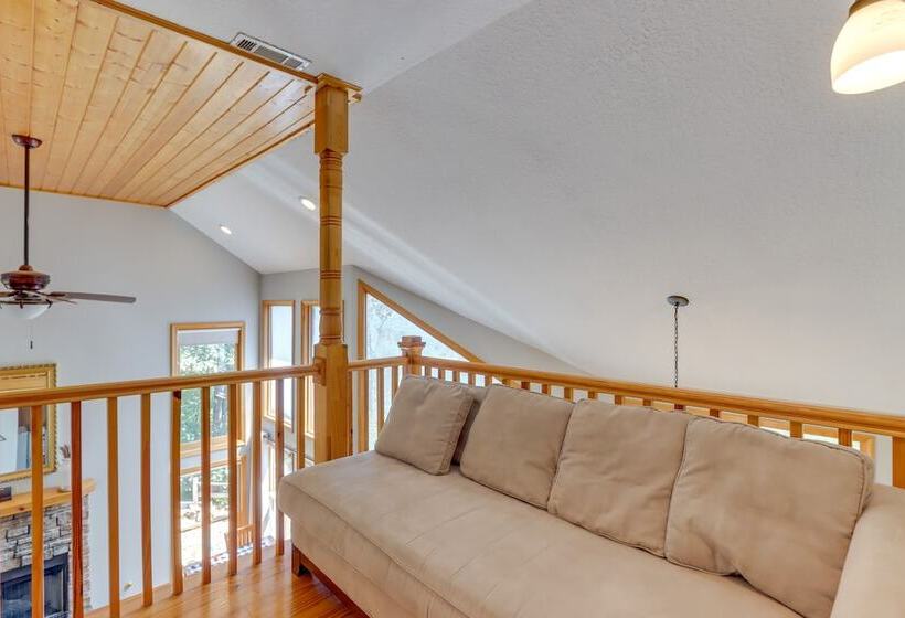 Scenic Talking Rock Creek Resort Home W/ Hot Tub