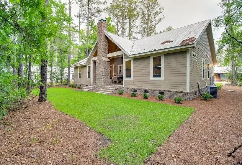 Spacious Midway Cottage W/ Porches, Near Hunting!