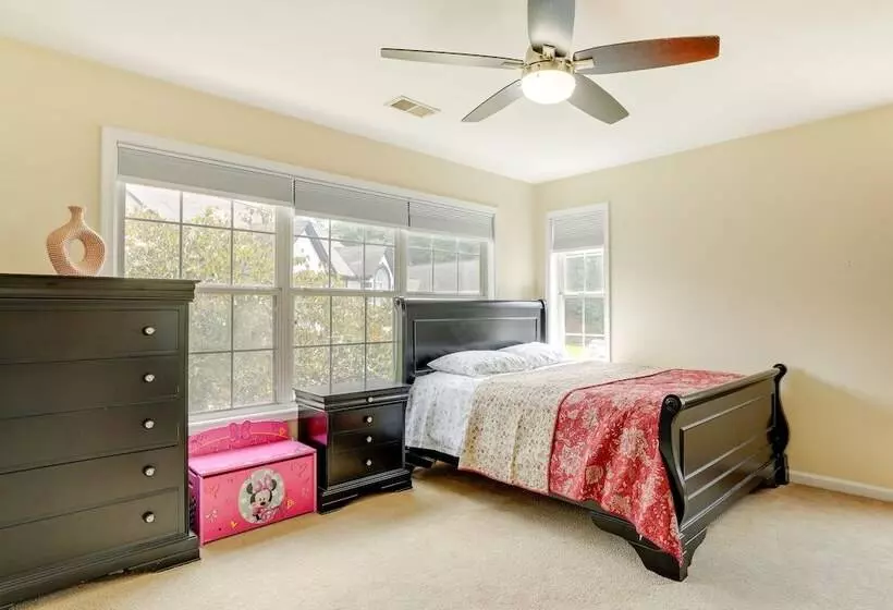 Spacious Roswell Vacation Rental: 25 Mi To Atlanta