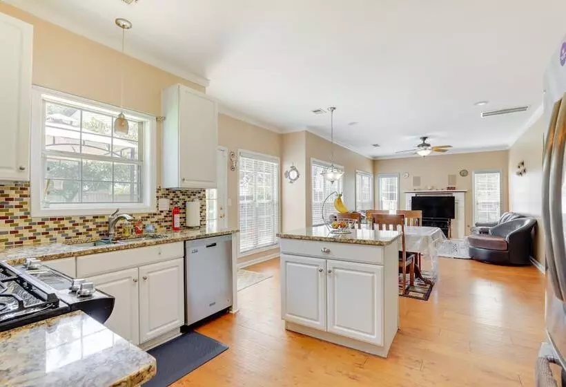 Spacious Roswell Vacation Rental: 25 Mi To Atlanta