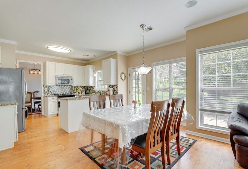 Spacious Roswell Vacation Rental: 25 Mi To Atlanta