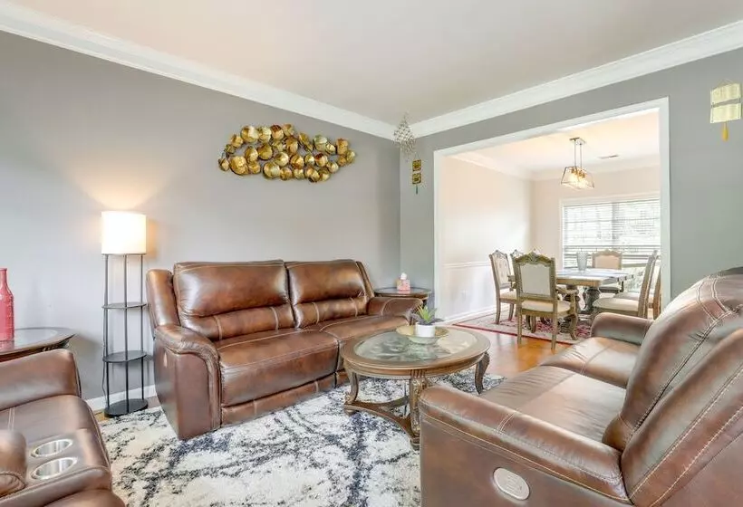 Spacious Roswell Vacation Rental: 25 Mi To Atlanta