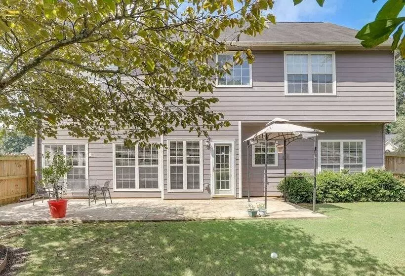 Spacious Roswell Vacation Rental: 25 Mi To Atlanta