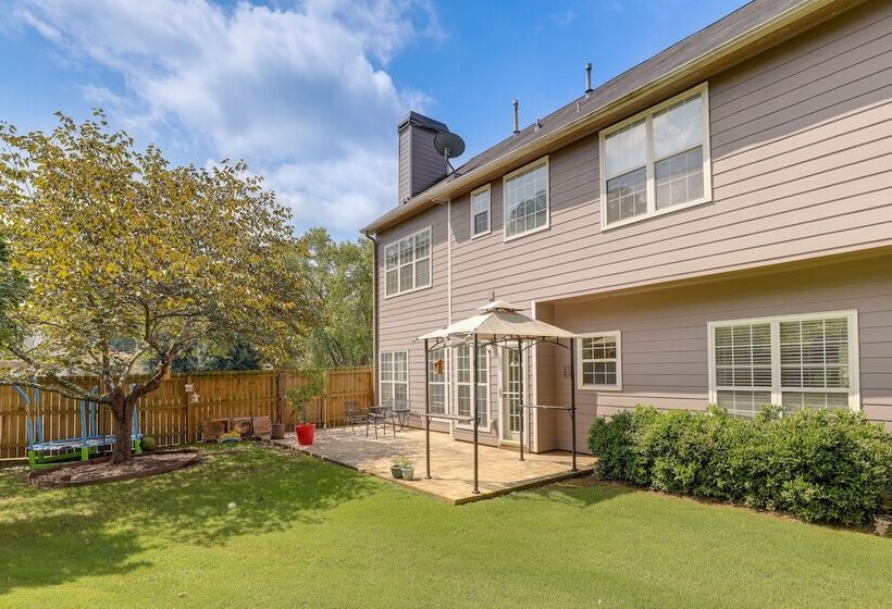 Spacious Roswell Vacation Rental: 25 Mi To Atlanta