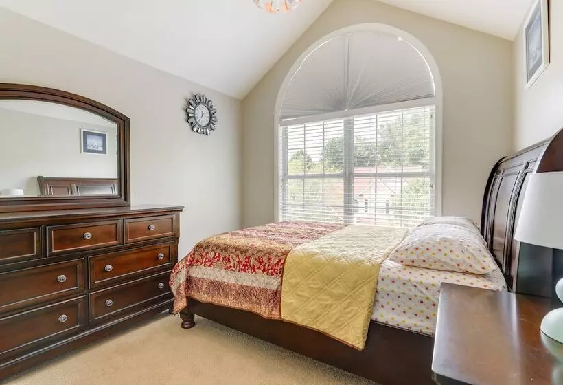 Spacious Roswell Vacation Rental: 25 Mi To Atlanta
