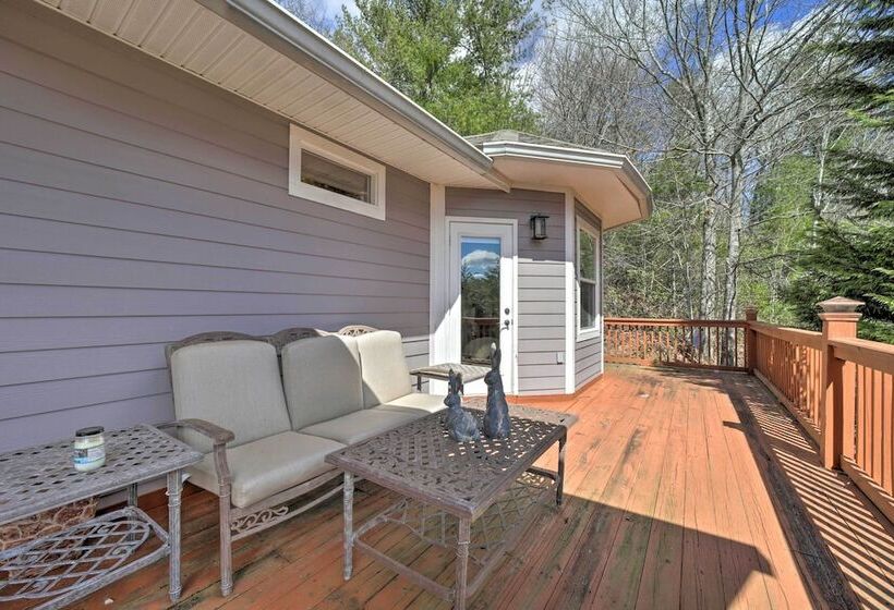 Stunning Sky Valley Home W/ Mountain Views!