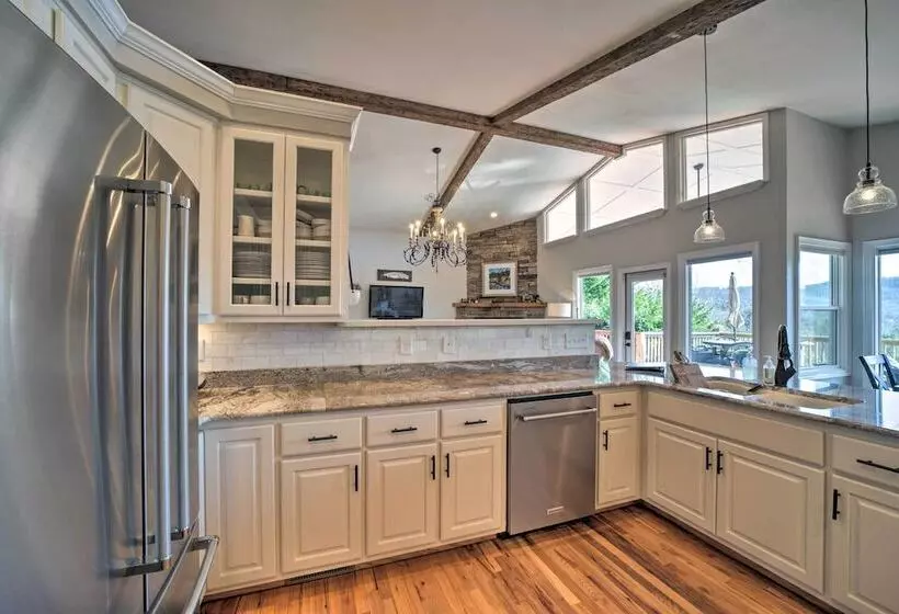 Stunning Sky Valley Home W/ Mountain Views!