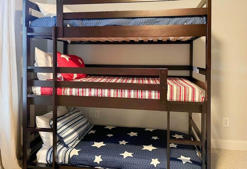 Stunning Sky Valley Home W/ Mountain Views!