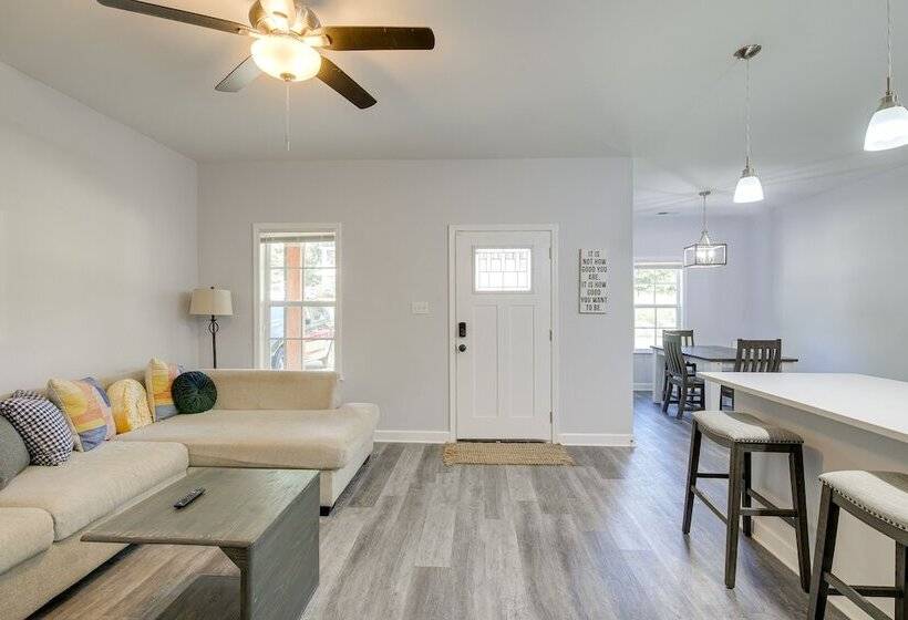 Sunny Memphis Home ~ 2 Mi To Beale Street!