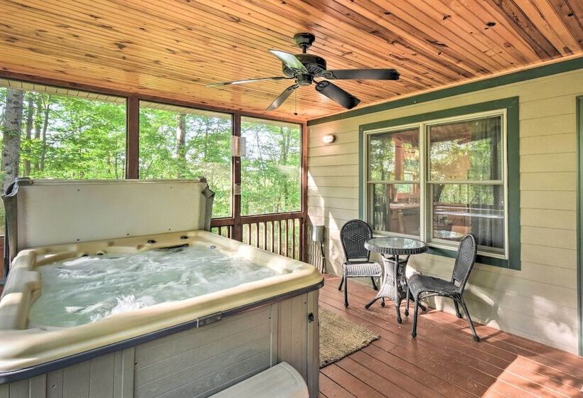 The Get Away At The Sautee Mountain Retreat