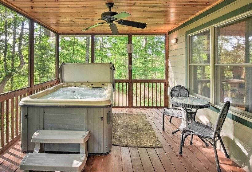 The Get Away At The Sautee Mountain Retreat