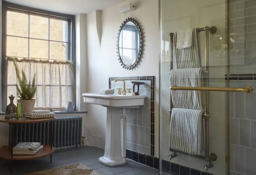 The Townhouse By 8 Holland Street