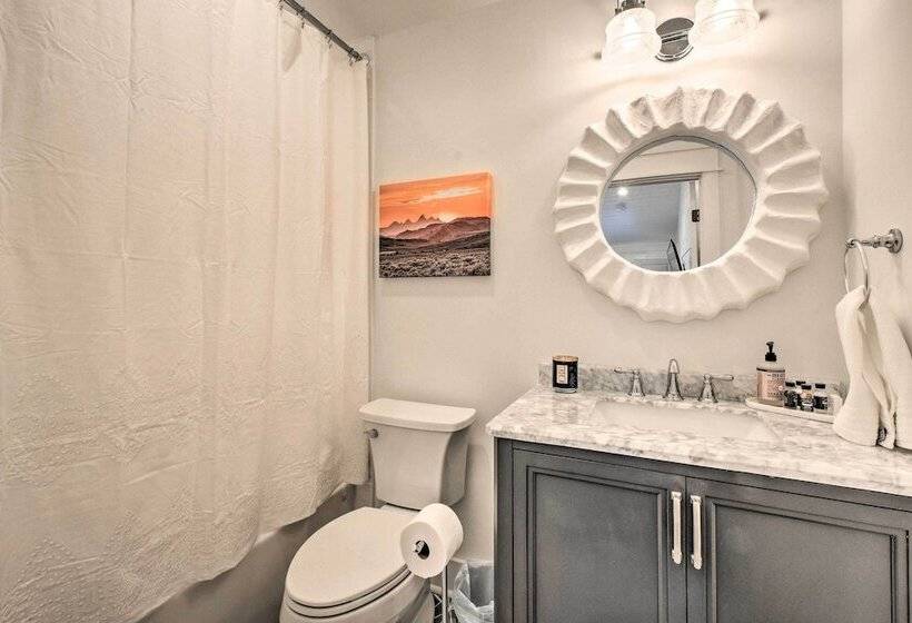 The Ultimate Luxury Retreat On Lake Burton!