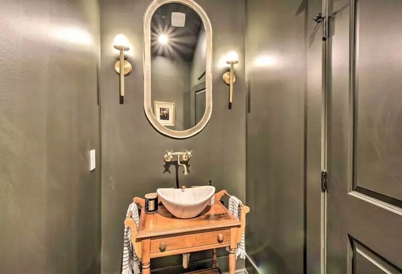 The Ultimate Luxury Retreat On Lake Burton!