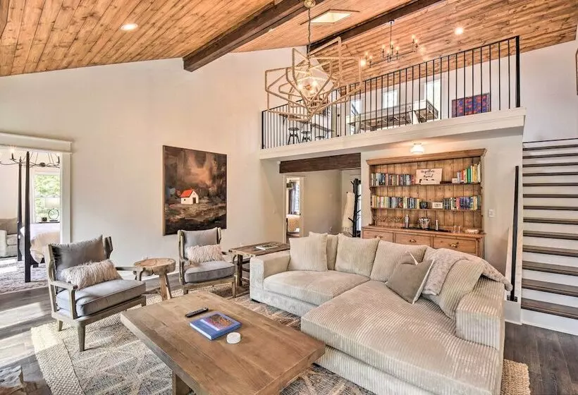 The Ultimate Luxury Retreat On Lake Burton!