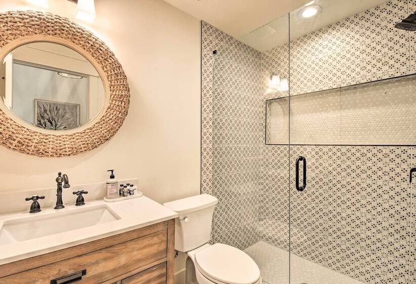 The Ultimate Luxury Retreat On Lake Burton!