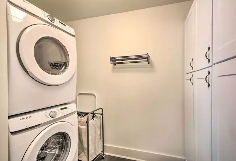 The Ultimate Luxury Retreat On Lake Burton!