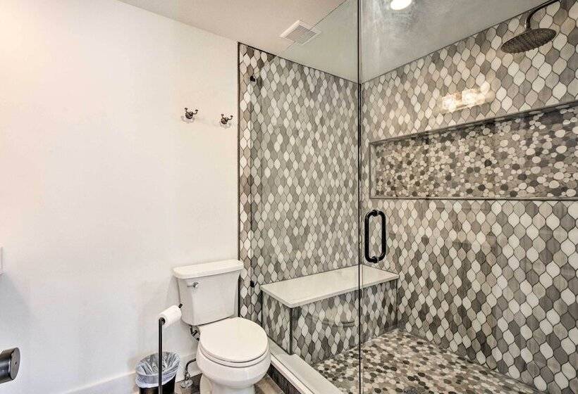 The Ultimate Luxury Retreat On Lake Burton!