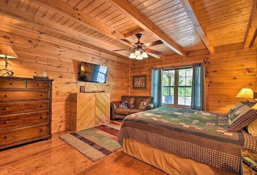 Trenton Cabin W/ Hot Tub   14 Mi To Lookout Mtn!