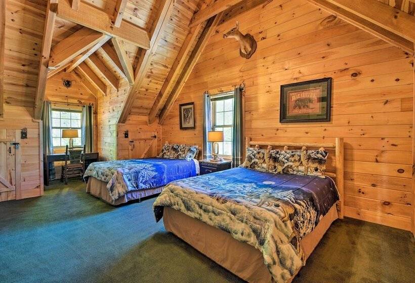 Trenton Cabin W/ Hot Tub   14 Mi To Lookout Mtn!