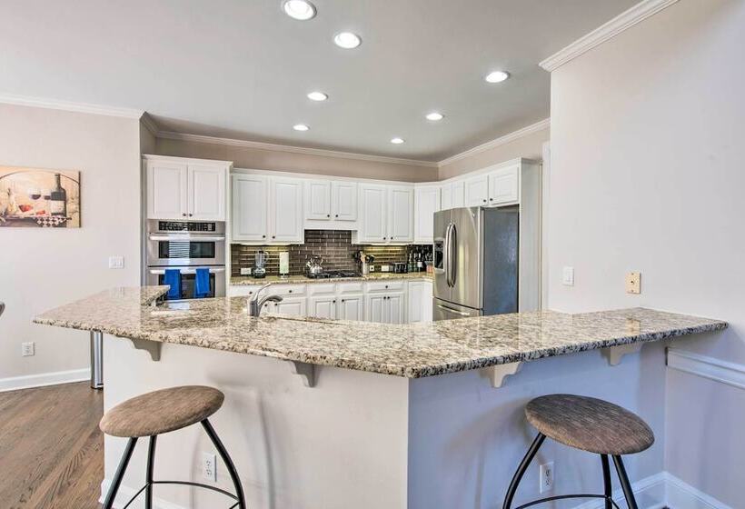 Updated Mableton Home ~ 14 Miles To Downtown Atl!