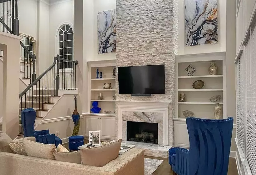 Updated Mableton Home ~ 14 Miles To Downtown Atl!