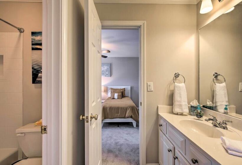 Updated Mableton Home ~ 14 Miles To Downtown Atl!